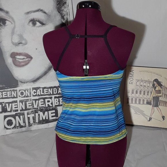 💚Nike Tanktop💚 - Picture 2 of 4